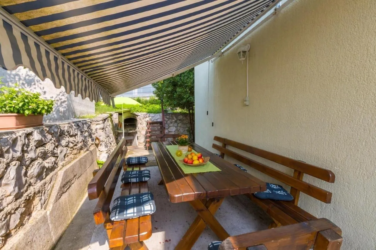 Two-Bedroom Apartment In Crikvenica Lxxxix Dramalj