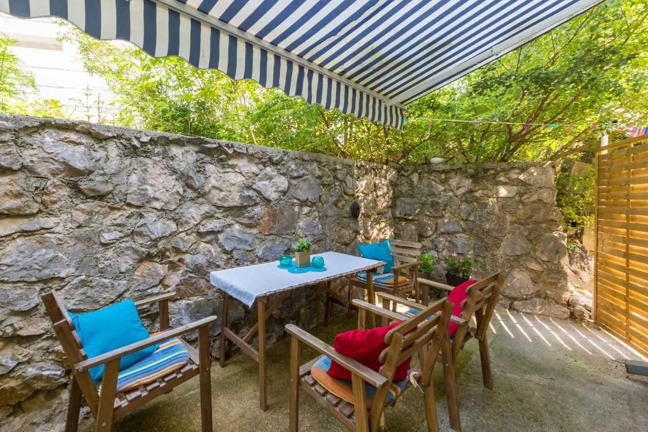 Two-Bedroom Apartment In Crikvenica Lxxxix Dramalj Croatia